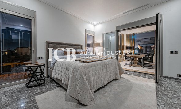 Revente - Villa -
Orihuela Costa - La Zenia