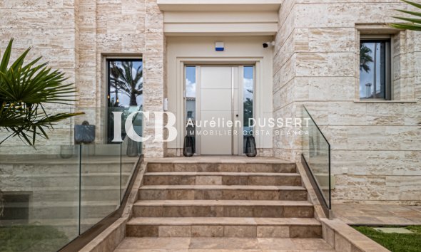 Revente - Villa -
Orihuela Costa - La Zenia