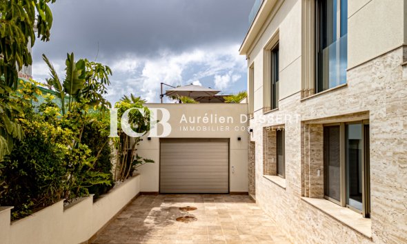 Revente - Villa -
Orihuela Costa - La Zenia