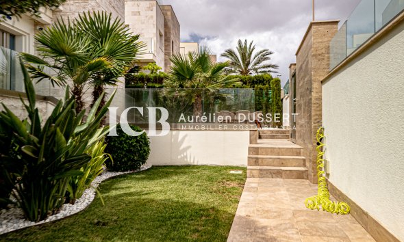 Revente - Villa -
Orihuela Costa - La Zenia