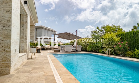 Revente - Villa -
Orihuela Costa - La Zenia