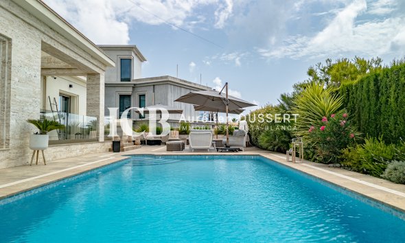 Revente - Villa -
Orihuela Costa - La Zenia