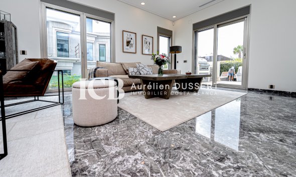 Revente - Villa -
Orihuela Costa - La Zenia