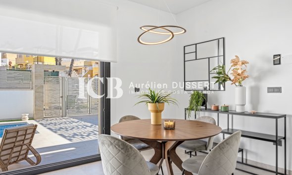 Revente - Villa -
San Miguel de Salinas - El Galan