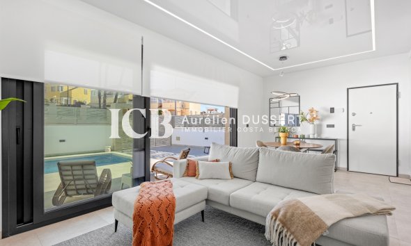 Revente - Villa -
San Miguel de Salinas - El Galan