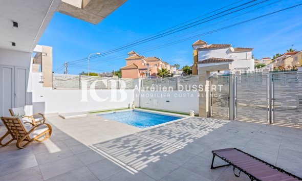 Revente - Villa -
San Miguel de Salinas - El Galan