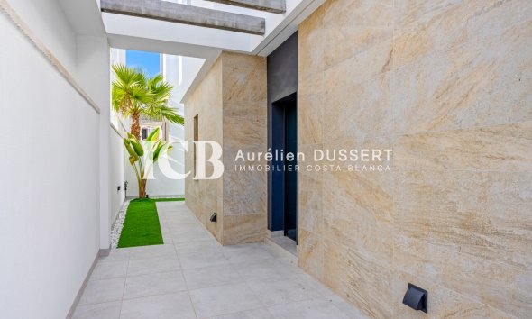 Revente - Villa -
San Miguel de Salinas - El Galan