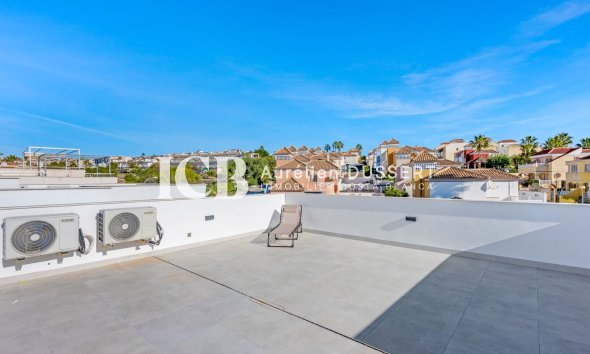 Revente - Villa -
San Miguel de Salinas - El Galan