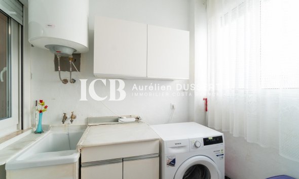 Revente - Appartement -
Torrevieja - Playa del cura