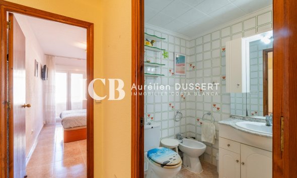 Revente - Appartement -
Torrevieja - Playa del cura