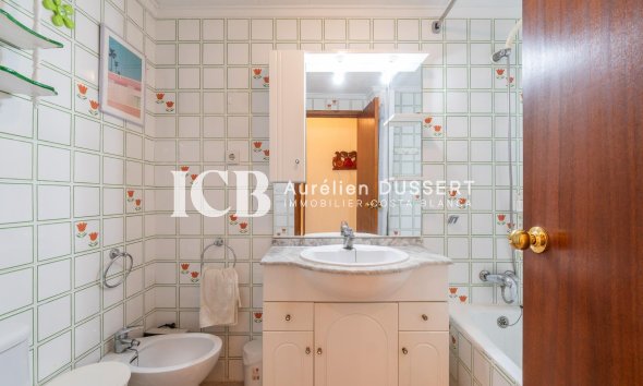 Revente - Appartement -
Torrevieja - Playa del cura