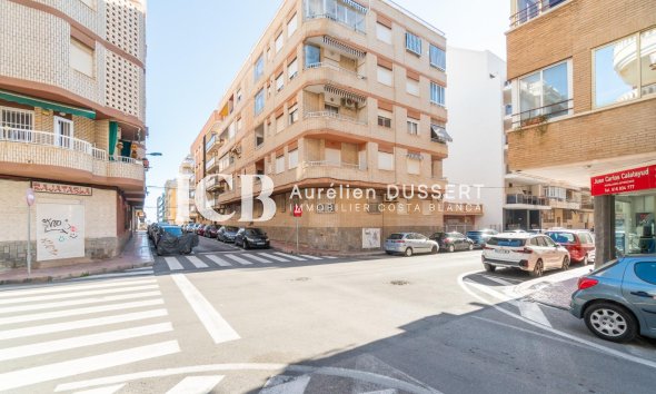 Revente - Appartement -
Torrevieja - Playa del cura