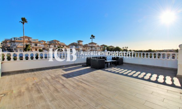 Revente - Maison individuelle -
Orihuela Costa - Playa Flamenca