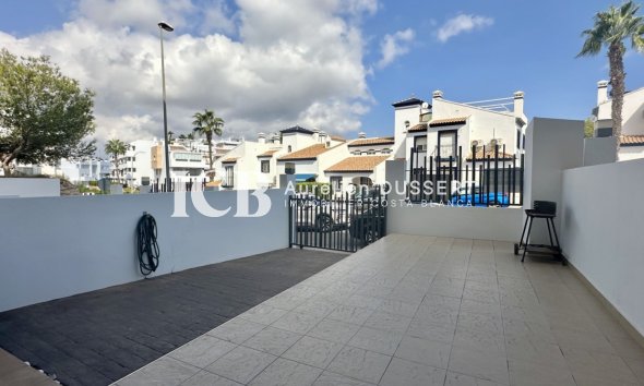 Revente - Appartement -
Orihuela Costa - Villamartín
