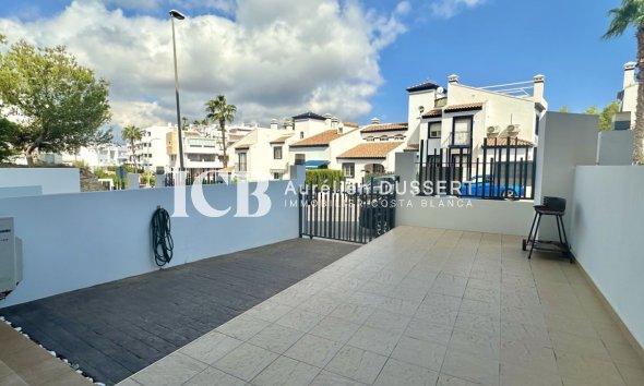 Revente - Appartement -
Orihuela Costa - Villamartín