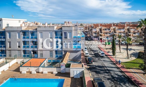 Revente - Appartement -
Torrevieja - Calas blanca