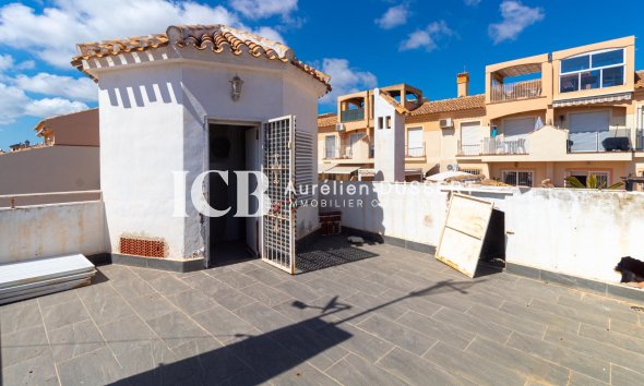 Revente - Maison individuelle -
Orihuela Costa - Los Almendros-La Florida