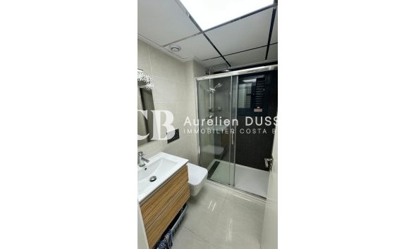 Revente - Appartement -
Torrevieja - Calas blanca