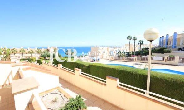 Revente - Appartement -
Orihuela Costa - Campoamor