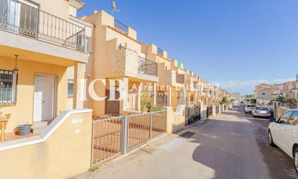 Revente - Maison mitoyenne -
Orihuela Costa - Los Altos