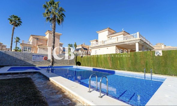 Revente - Maison mitoyenne -
Orihuela Costa - Los Altos