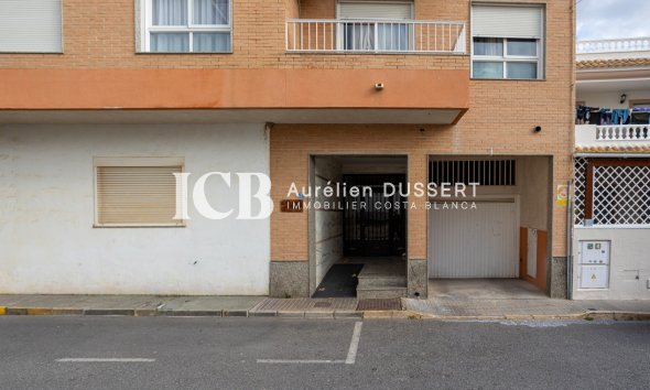 Revente - Appartement -
Los Montesinos