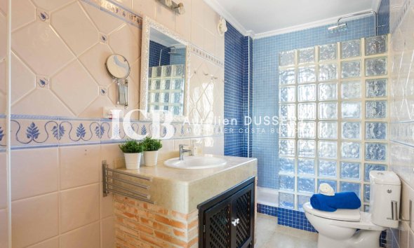 Revente - Maison individuelle -
Orihuela Costa - Los Almendros-La Florida