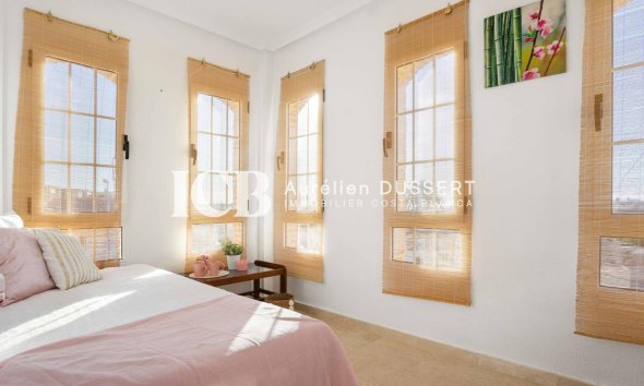 Revente - Maison individuelle -
Orihuela Costa - Los Almendros-La Florida