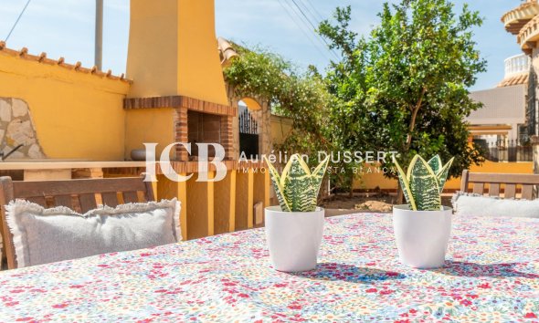 Revente - Maison individuelle -
Orihuela Costa - Los Almendros-La Florida