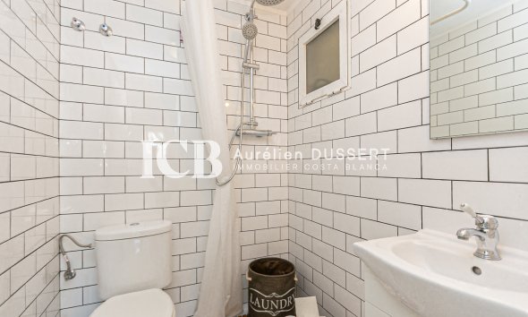 Revente - Maison mitoyenne -
Torrevieja - Torretas