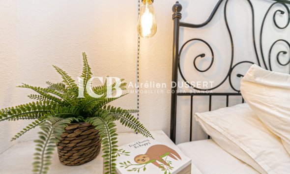 Revente - Maison mitoyenne -
Torrevieja - Torretas