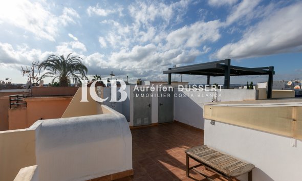 Revente - Maison mitoyenne -
Torrevieja - Torretas