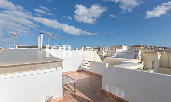 Revente - Maison mitoyenne -
Torrevieja - Torretas