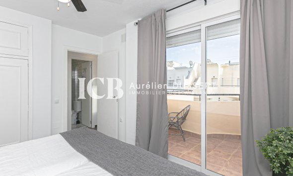 Revente - Maison mitoyenne -
Torrevieja - Torretas