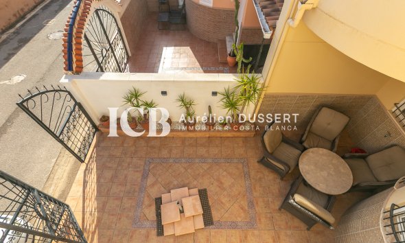 Revente - Maison mitoyenne -
Torrevieja - Torretas