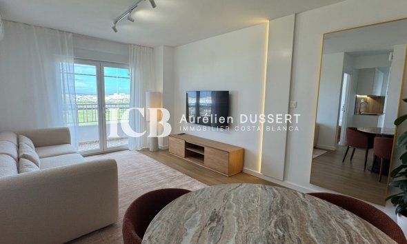 Revente - Appartement -
Punta Prima - Torrevieja