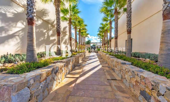 Reventa - Apartamento / piso -
Las Colinas Golf