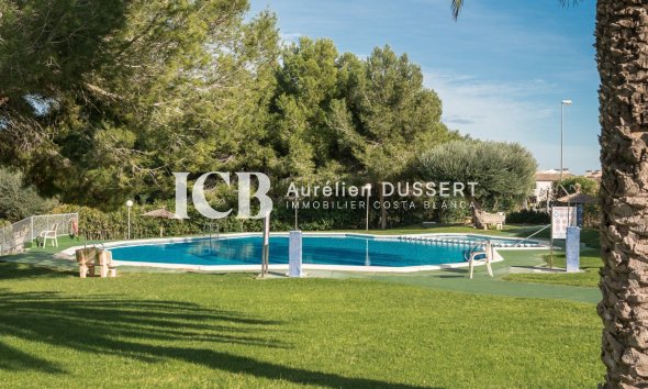 Revente - Appartement -
Orihuela Costa - Villamartín