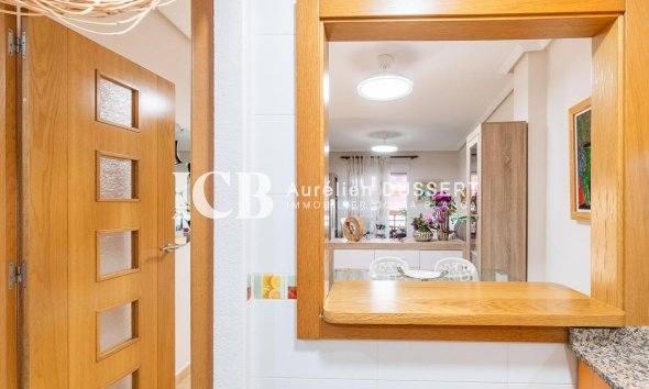 Revente - Appartement -
Torrevieja - Centro