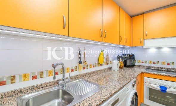 Revente - Appartement -
Torrevieja - Centro