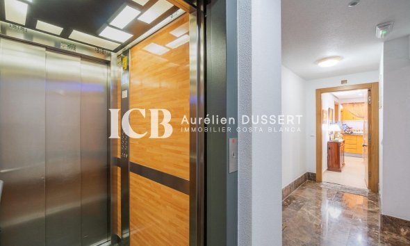 Revente - Appartement -
Torrevieja - Centro