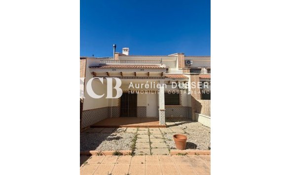 Resale - Townhouse -
San Miguel de Salinas