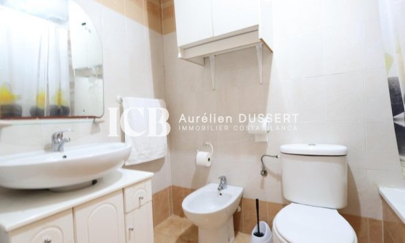 Revente - Maison mitoyenne -
Torrevieja - El limonar