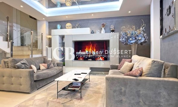 Revente - Maison individuelle -
Orihuela Costa - Villamartín