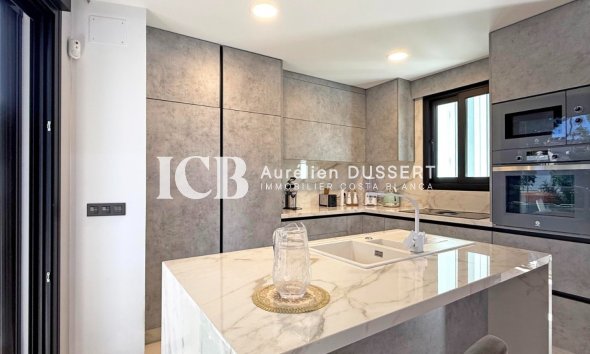 Revente - Maison individuelle -
Orihuela Costa - Villamartín