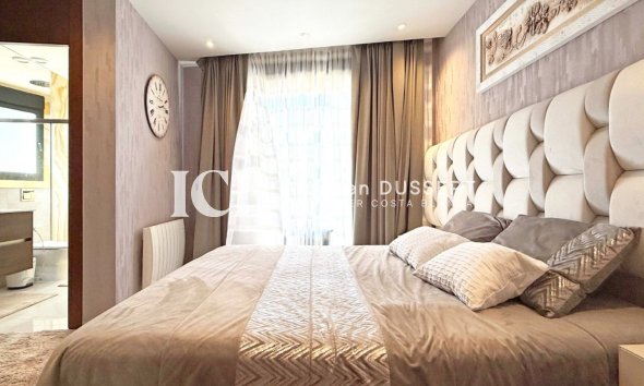 Revente - Maison individuelle -
Orihuela Costa - Villamartín