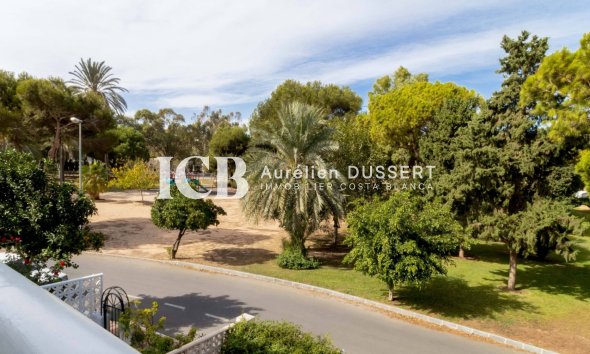 Revente - Maison mitoyenne -
Orihuela Costa - La Zenia