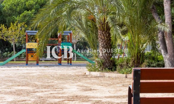 Revente - Maison mitoyenne -
Orihuela Costa - La Zenia