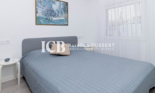 Revente - Maison mitoyenne -
Orihuela Costa - La Zenia