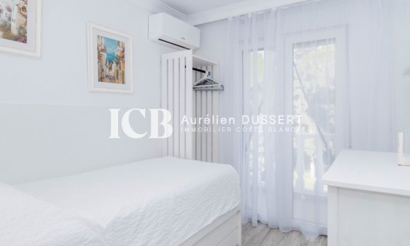 Revente - Maison mitoyenne -
Orihuela Costa - La Zenia